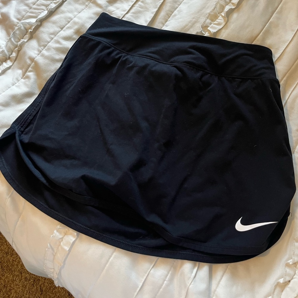 Black Nike tennis skirt